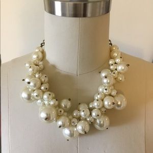 Forever 21 Jewelry - Forever 21 Pearl Statement Necklace Forever 21 Jewelry - Forever 21 Pearl Statement Necklace